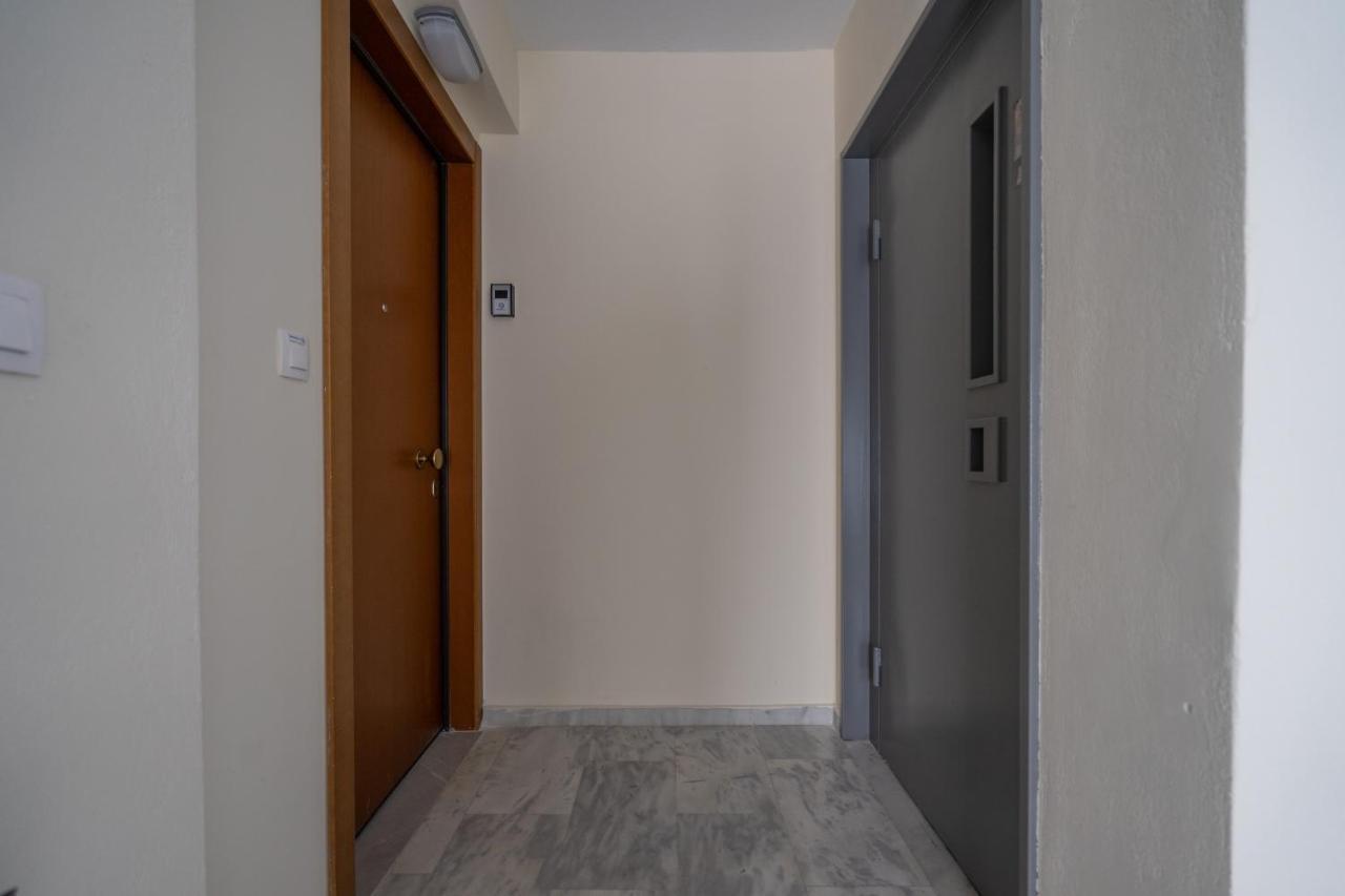 Trojan Affair Residence Atenas Exterior foto