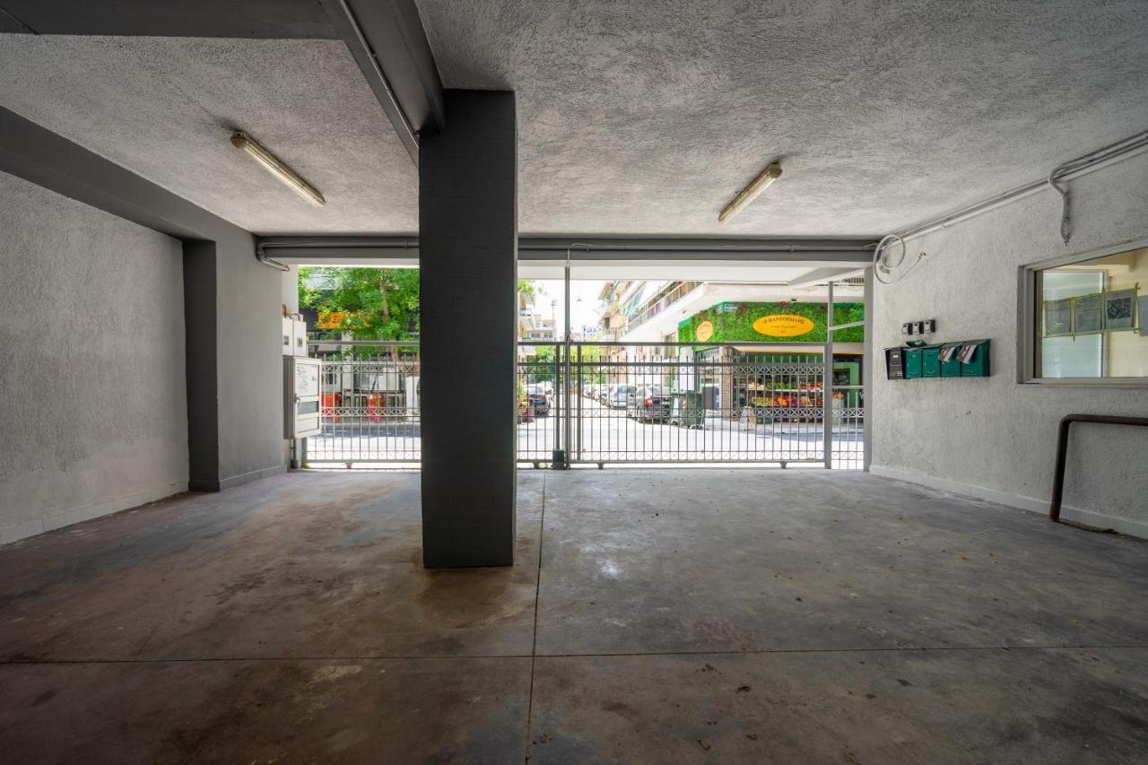 Trojan Affair Residence Atenas Exterior foto